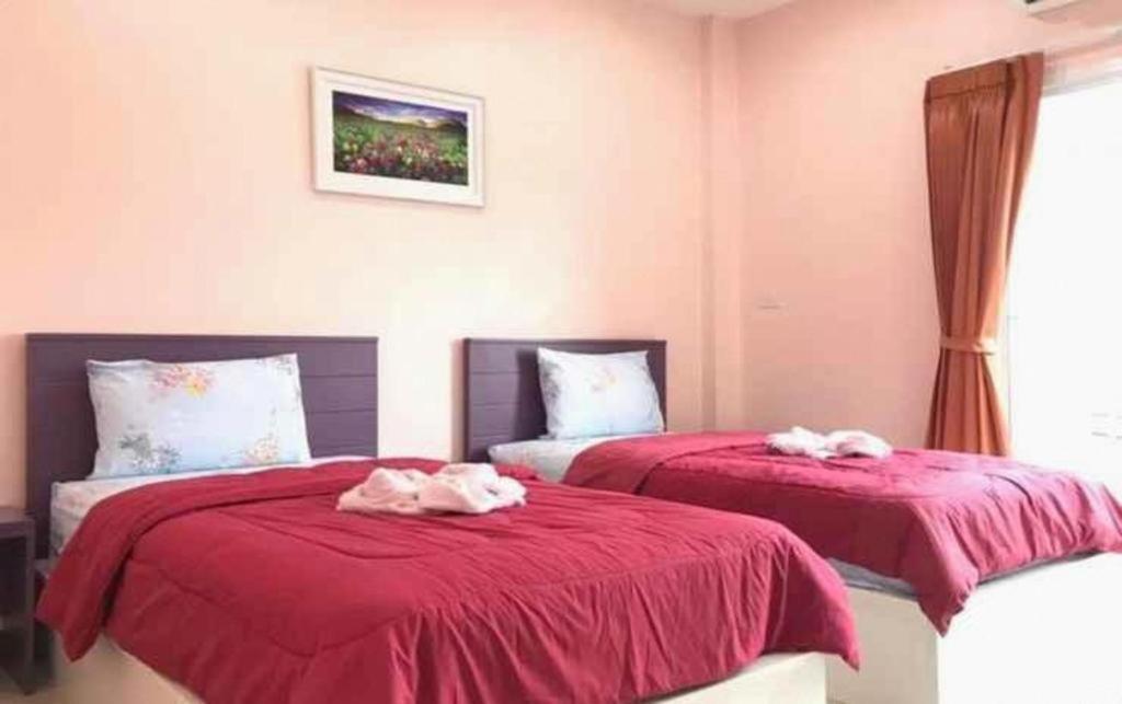 V-House Hotel Транг Екстериор снимка