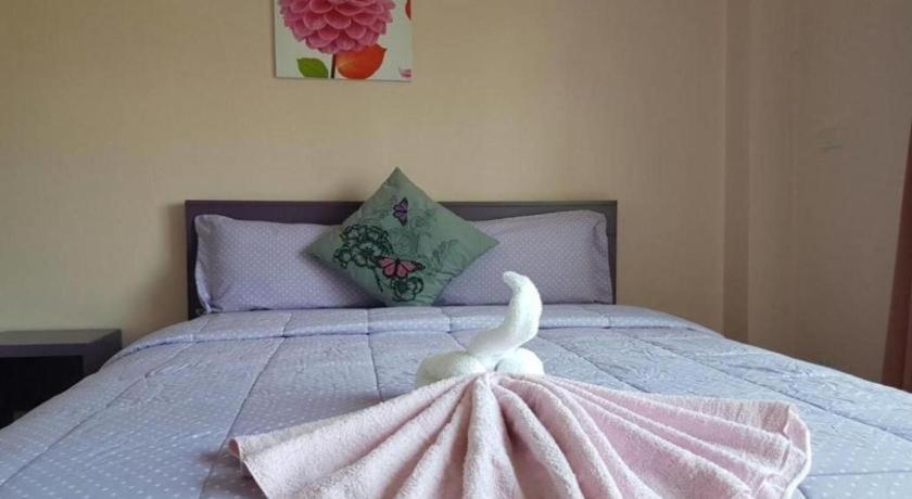V-House Hotel Транг Екстериор снимка