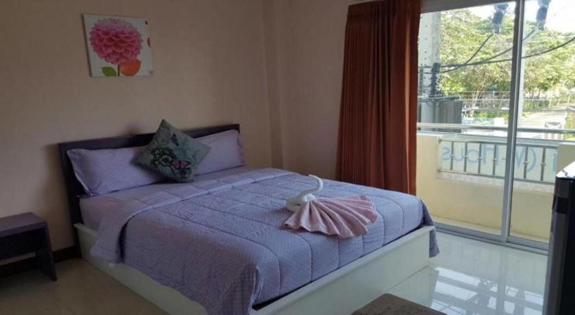 V-House Hotel Транг Екстериор снимка