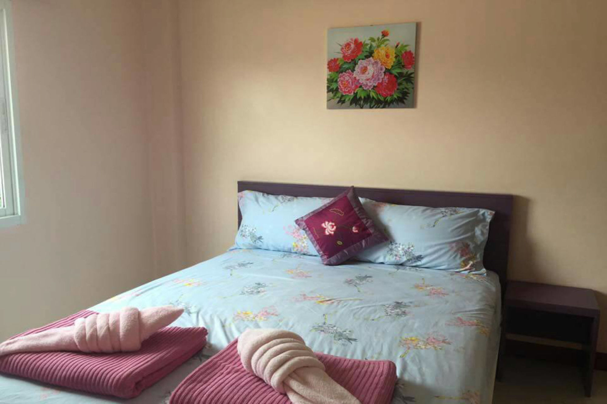 V-House Hotel Транг Екстериор снимка